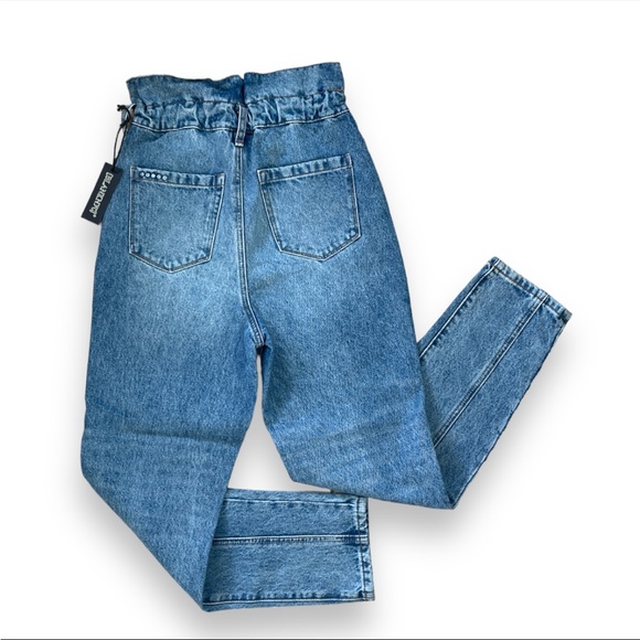 NWT Blank NYC Vintage Inspired Relaxed Paperbag Waist Jean In Size 24 - Picture 10 of 15